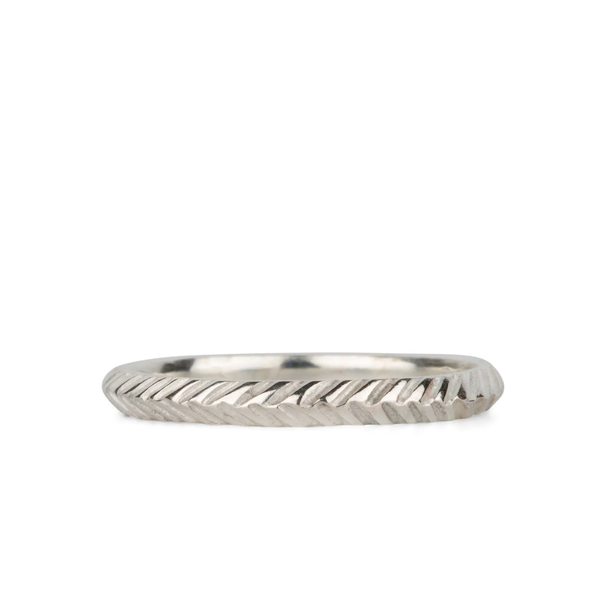 Herringbone Thin Band in Silver