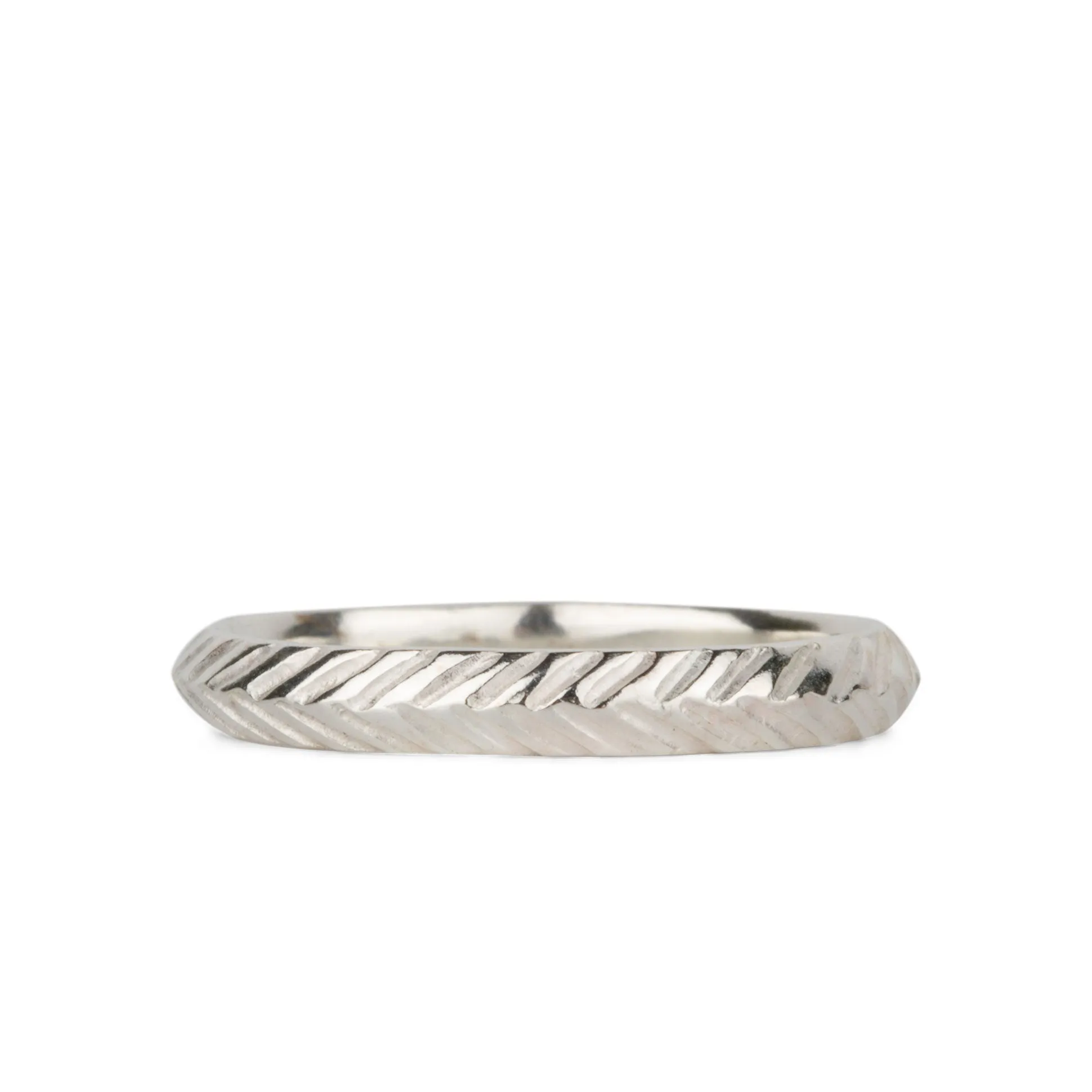 Herringbone Thin Band in Silver