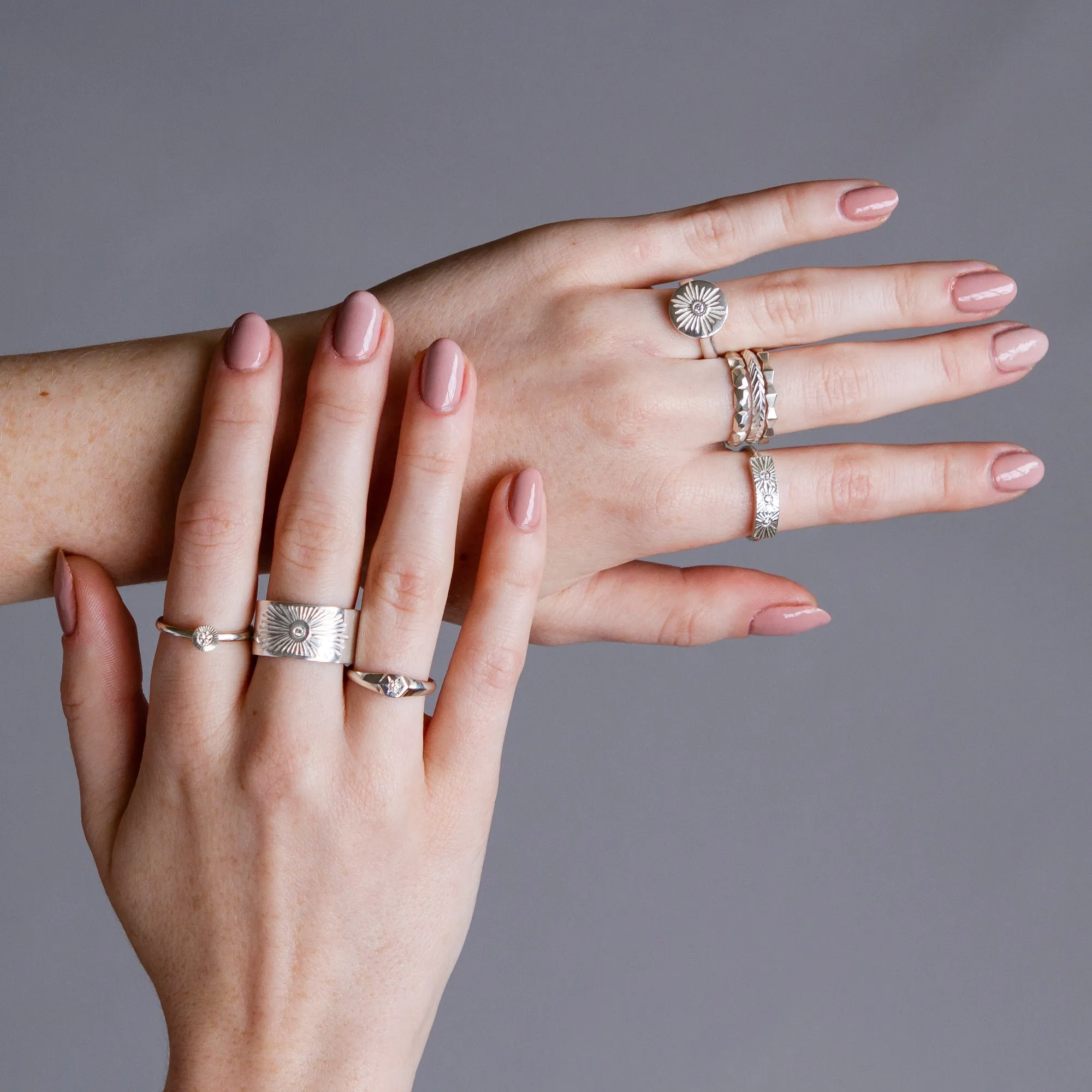 Herringbone Thin Band in Silver