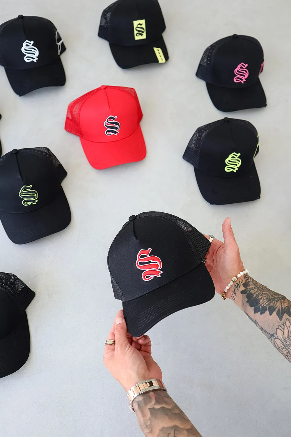 Icon Trucker Hat - Black/Red