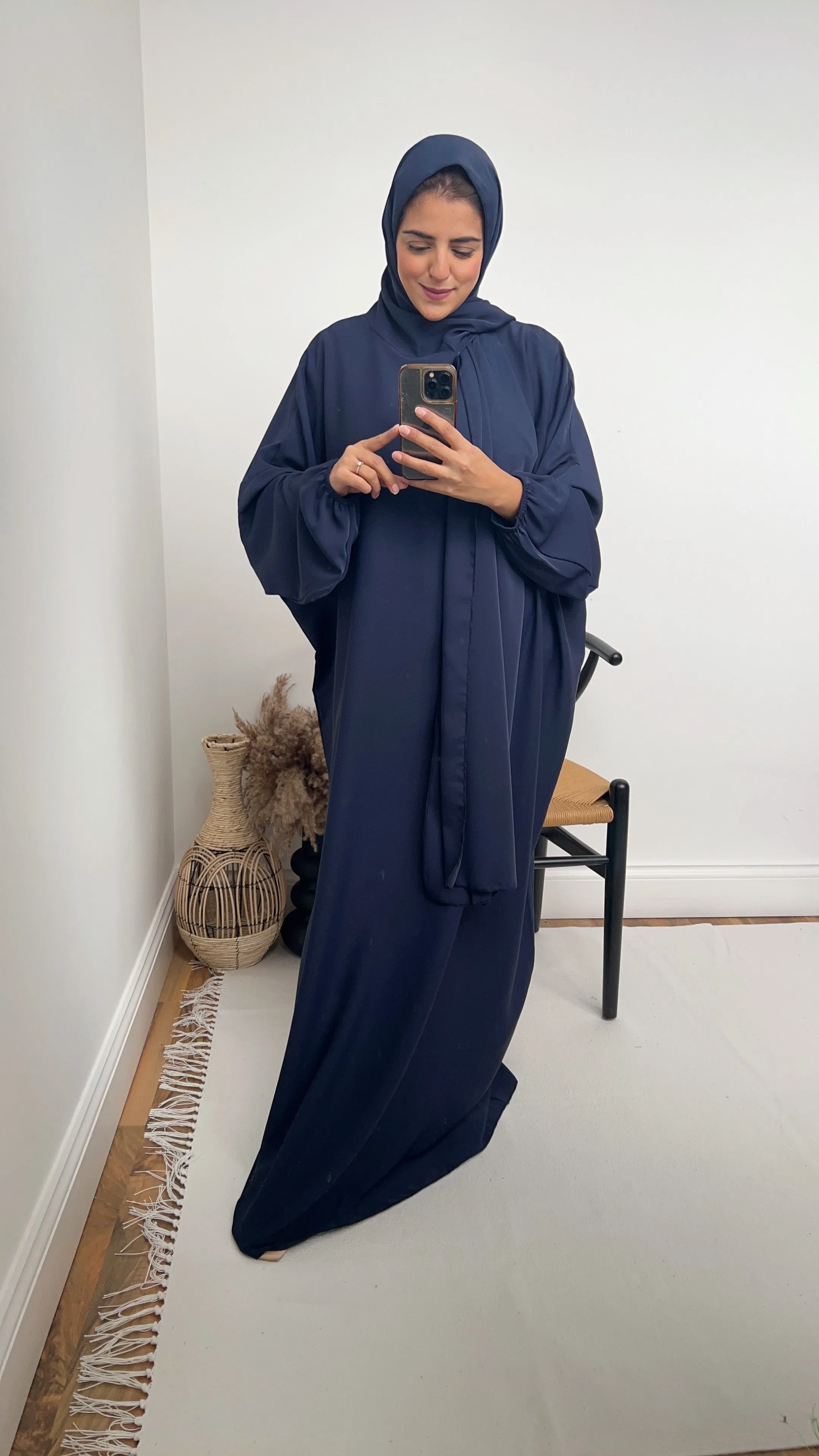 Layli Hooded Abaya navy