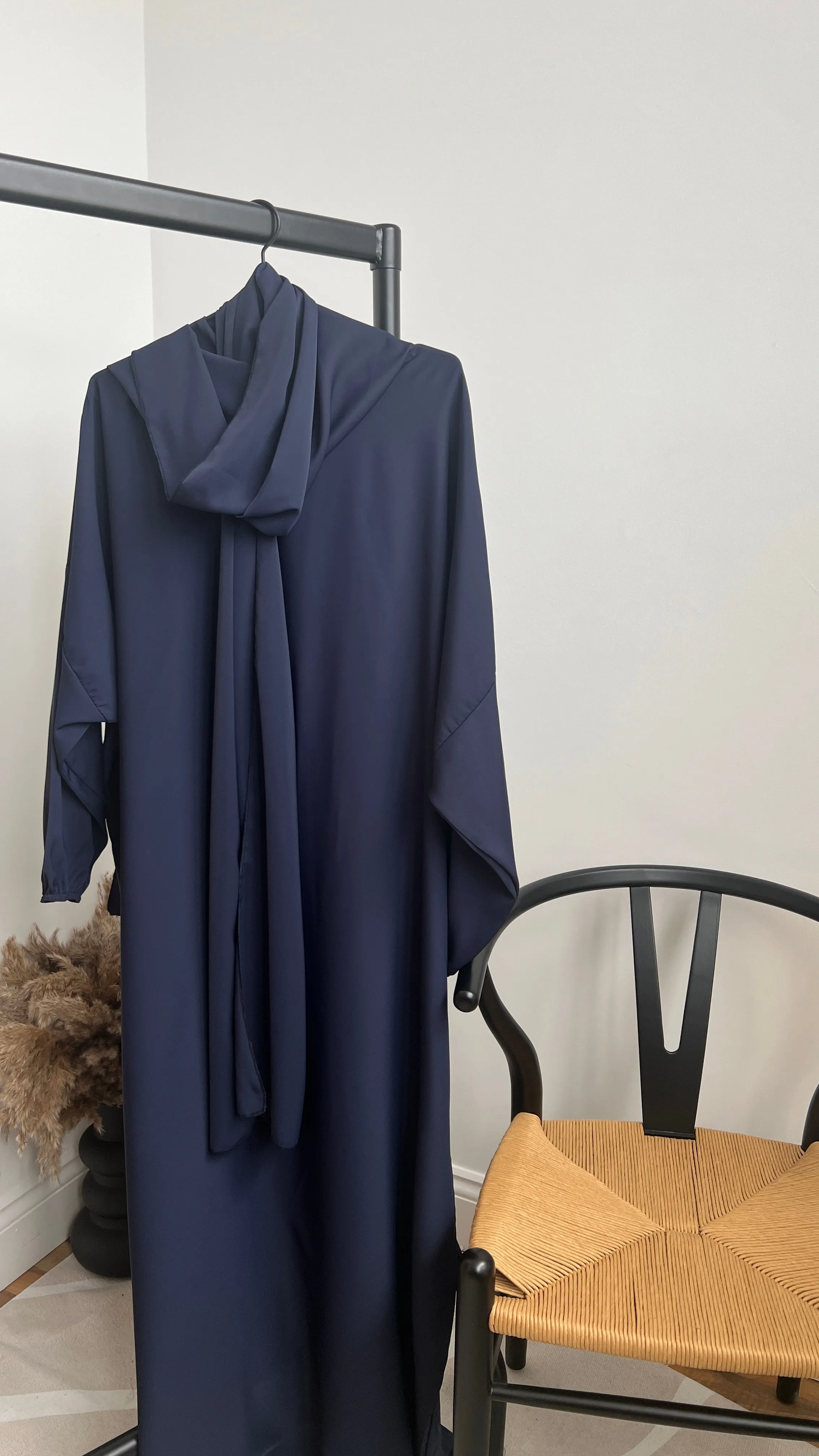 Layli Hooded Abaya navy