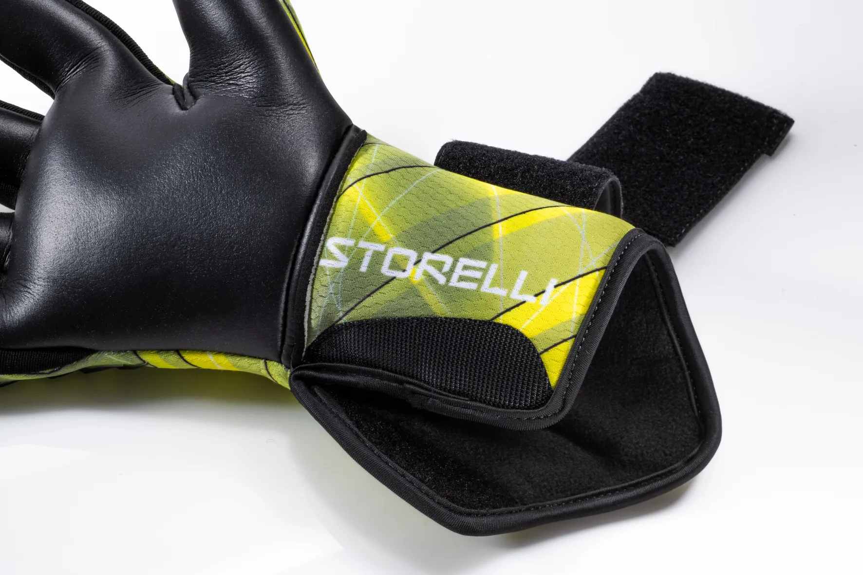 Lightning GK Glove