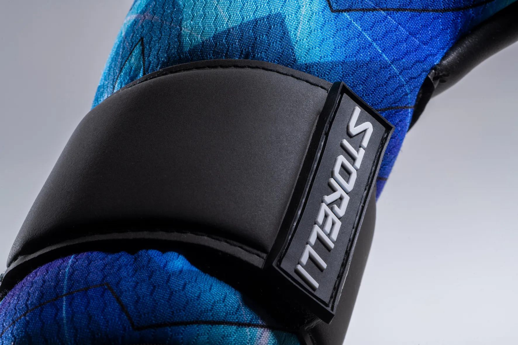 Lightning GK Glove