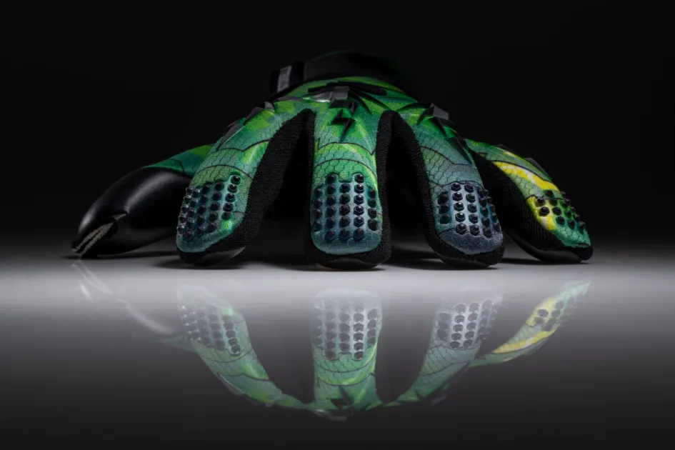 Lightning GK Glove