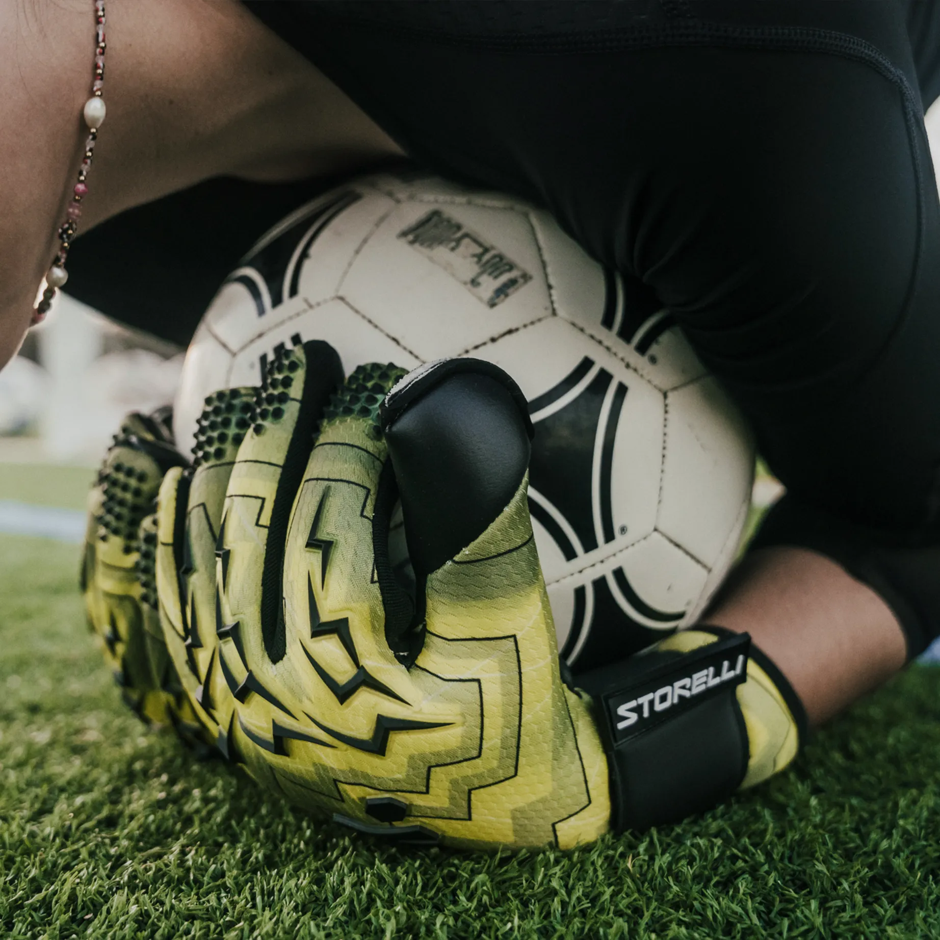 Lightning GK Glove
