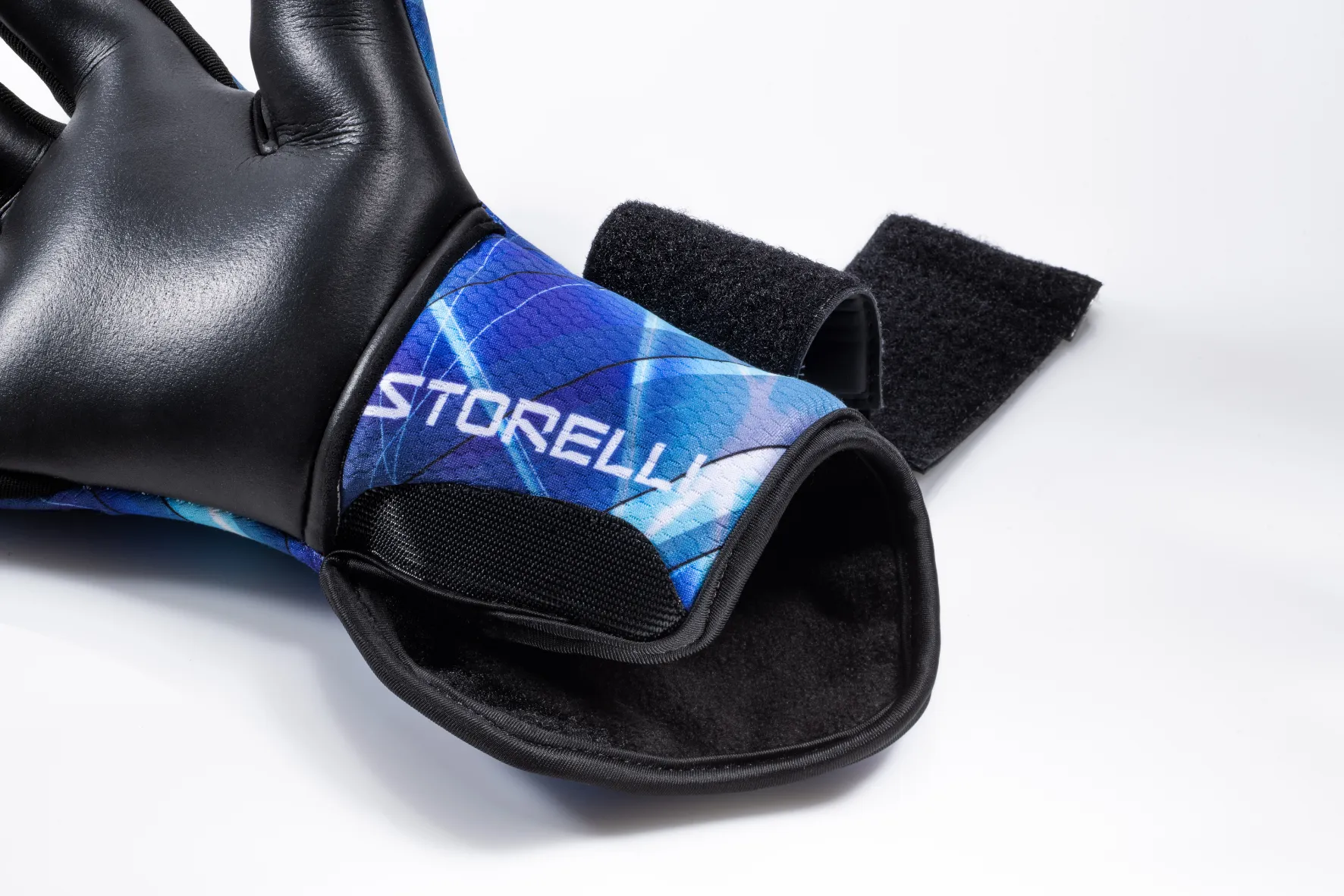 Lightning GK Glove