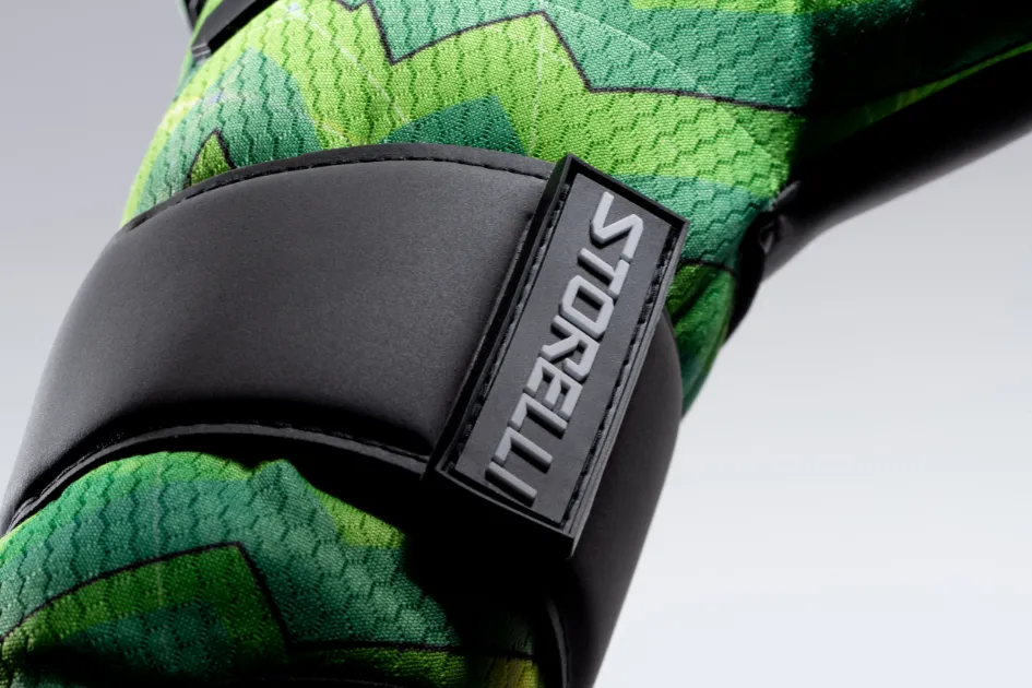 Lightning GK Glove