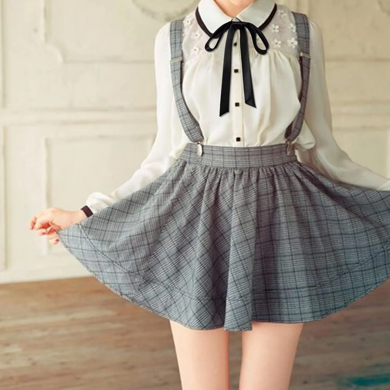 Mantieqingway Bow Tie for Women, Satin Ribbon Girls Self-tie Bowtie for Uniform, School, Wedding, Cosplay, T-shirt Accessory