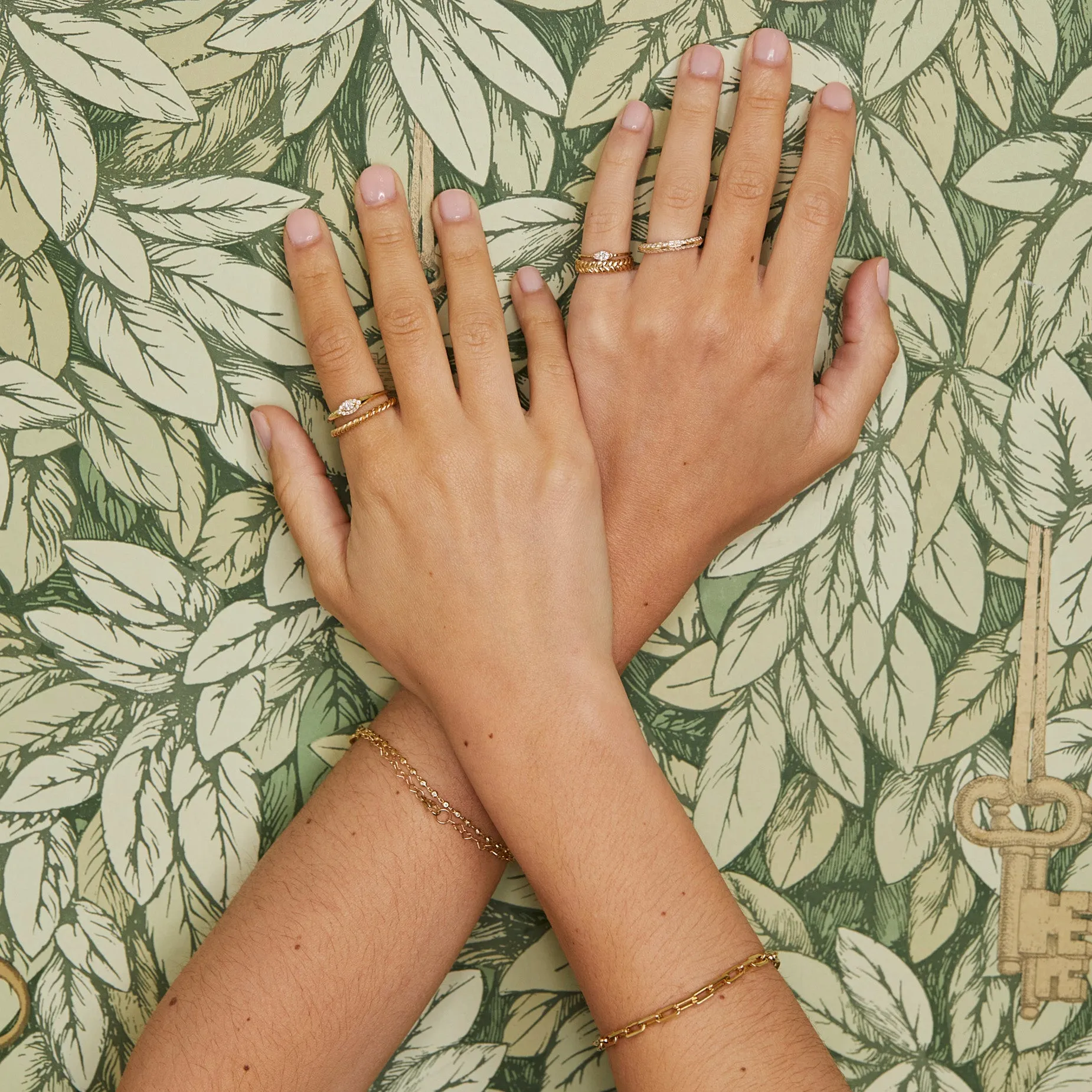 Pavé Knife Edge Ring