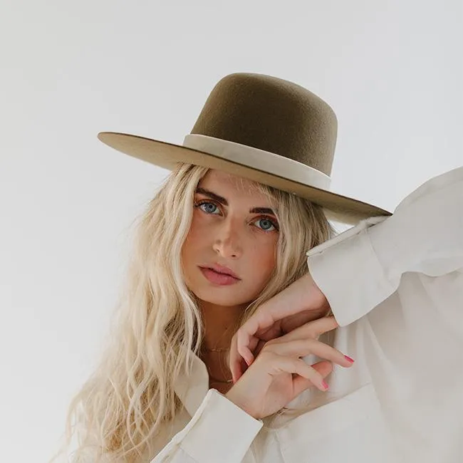 Velvet Chain Hat Band