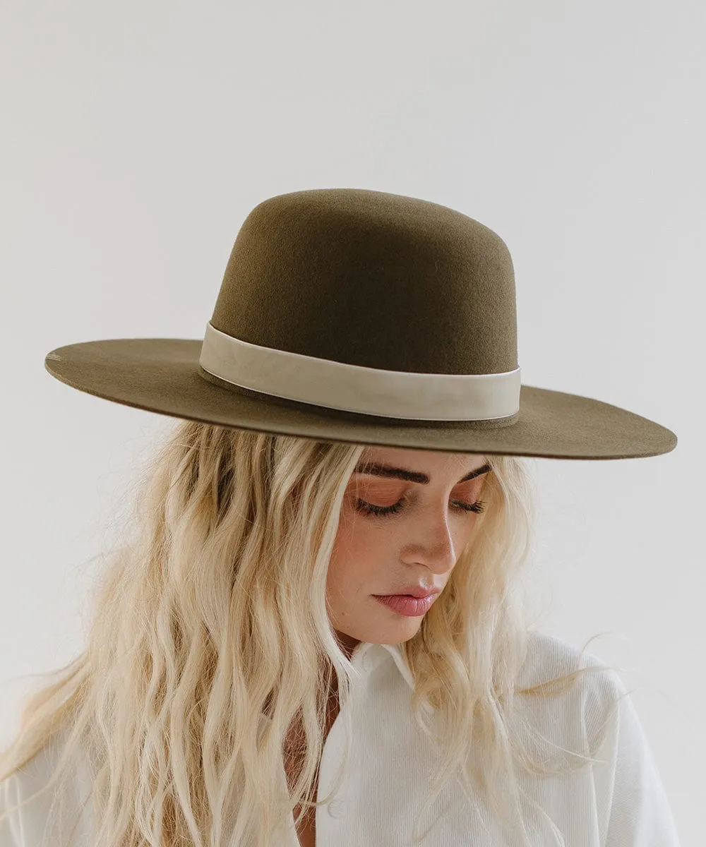 Velvet Chain Hat Band